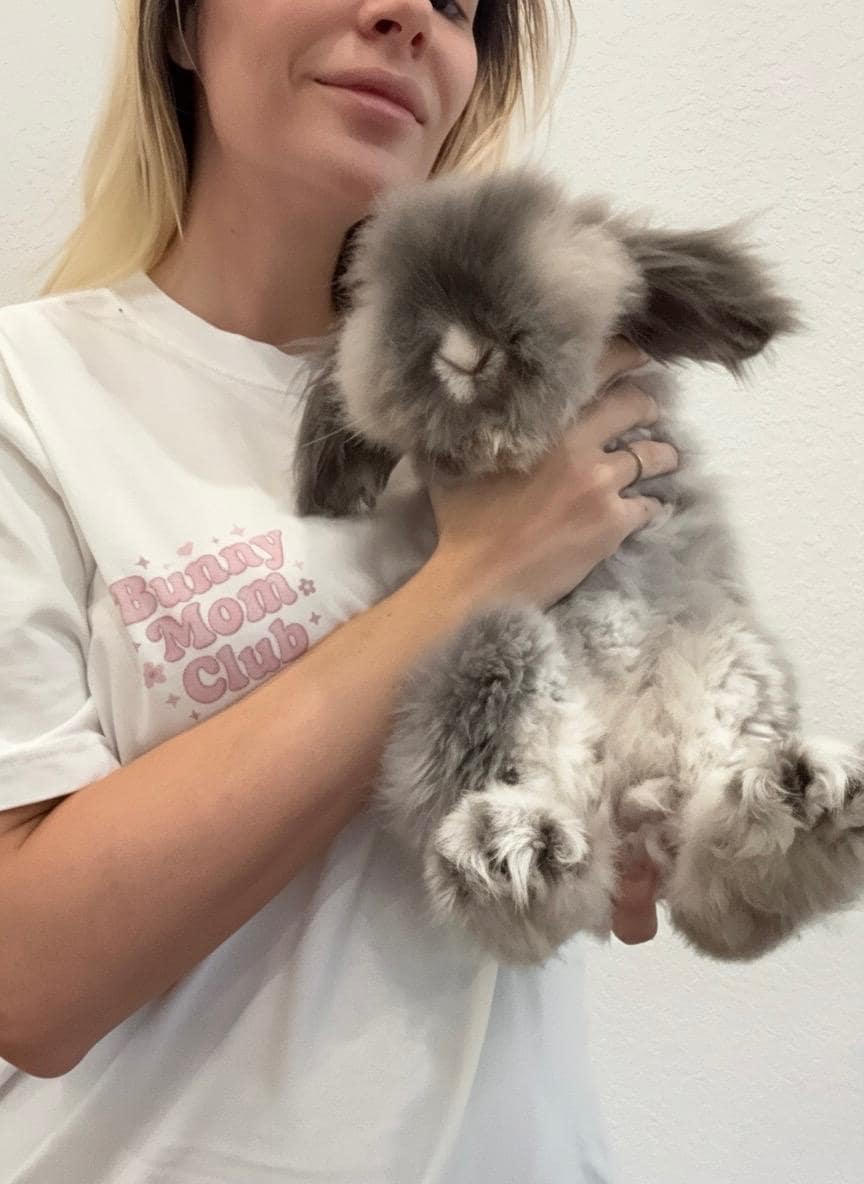 Bunny Mom Club Shirt-Rabbit Mom Shirt-Rabbit Lover Gift- Bunny Shirt