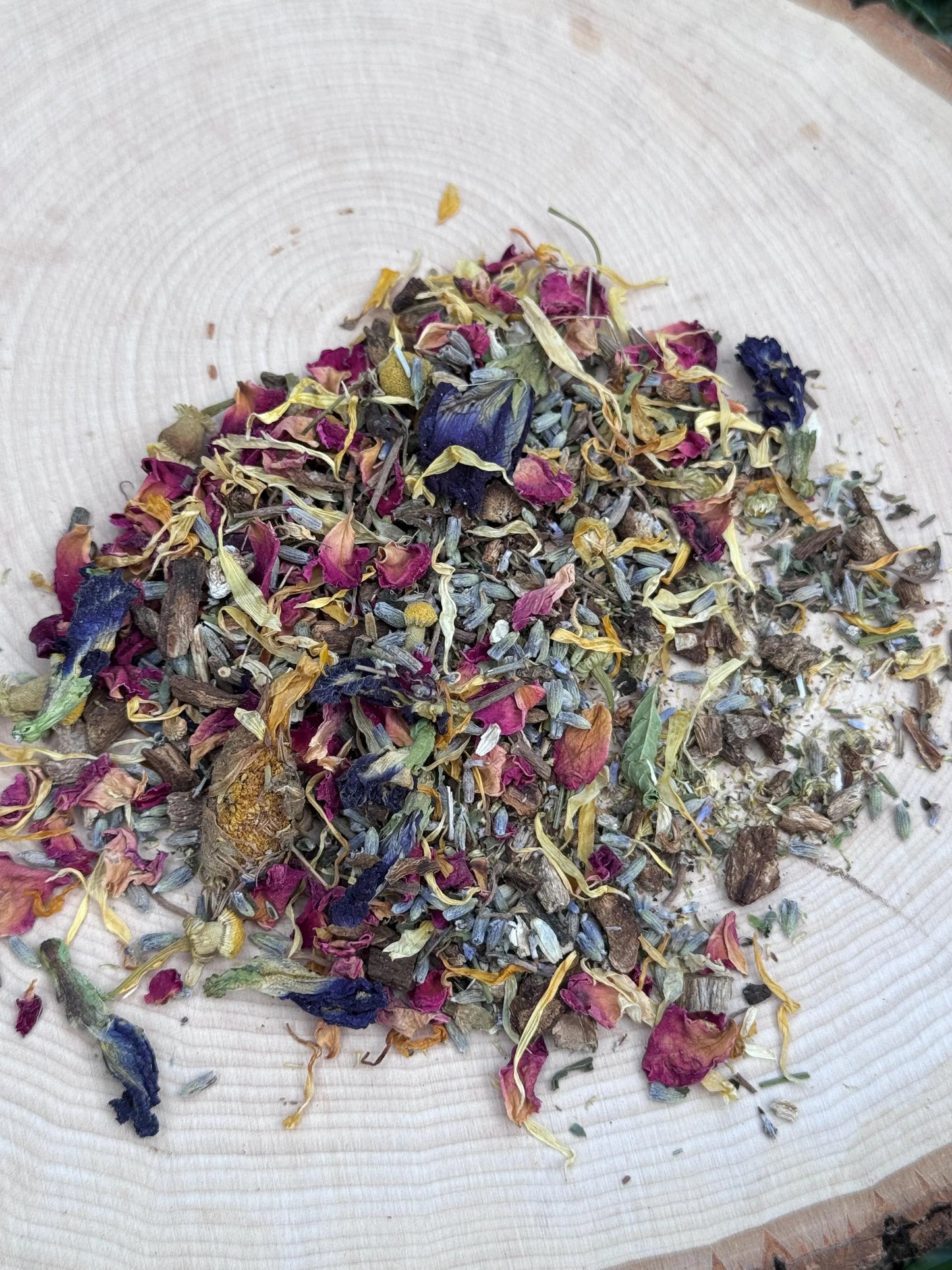 Organic Calming Bunny Forage Mix: Lavender, Chamomile, Rose